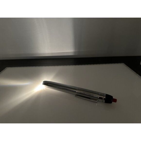 Vintage Eveready Penlight Flashlight Chrome Click-on/off Clip Made In USA - Picture 4 of 8